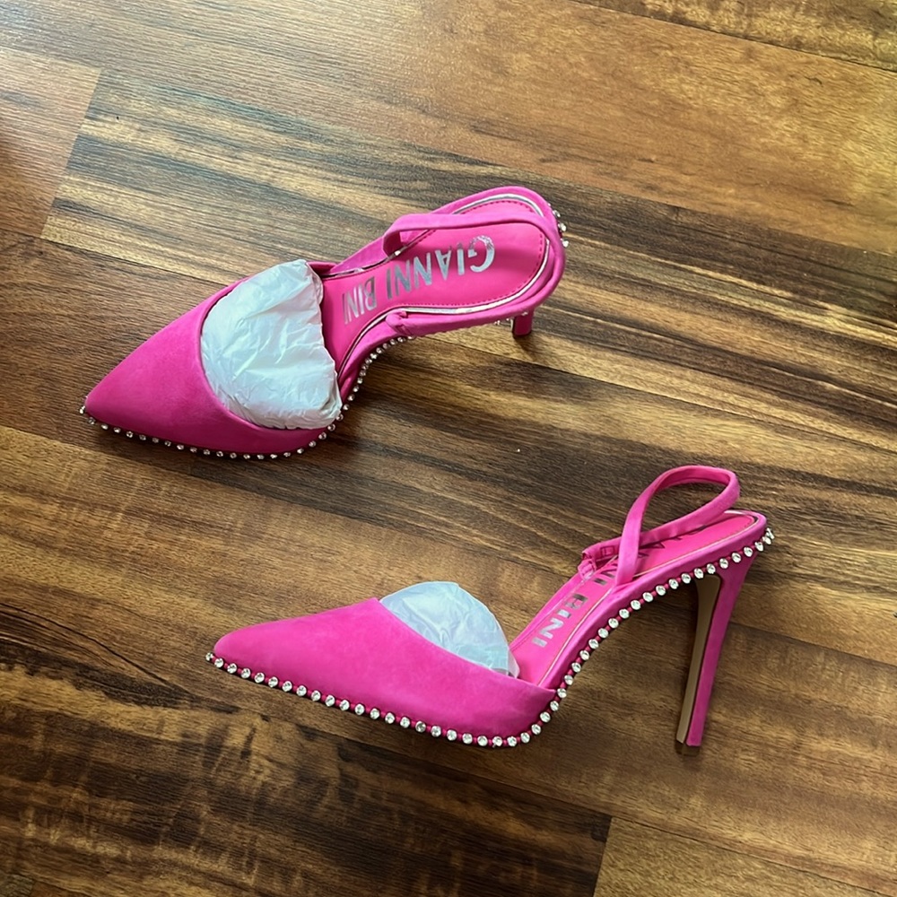 Gianni Bini never worn